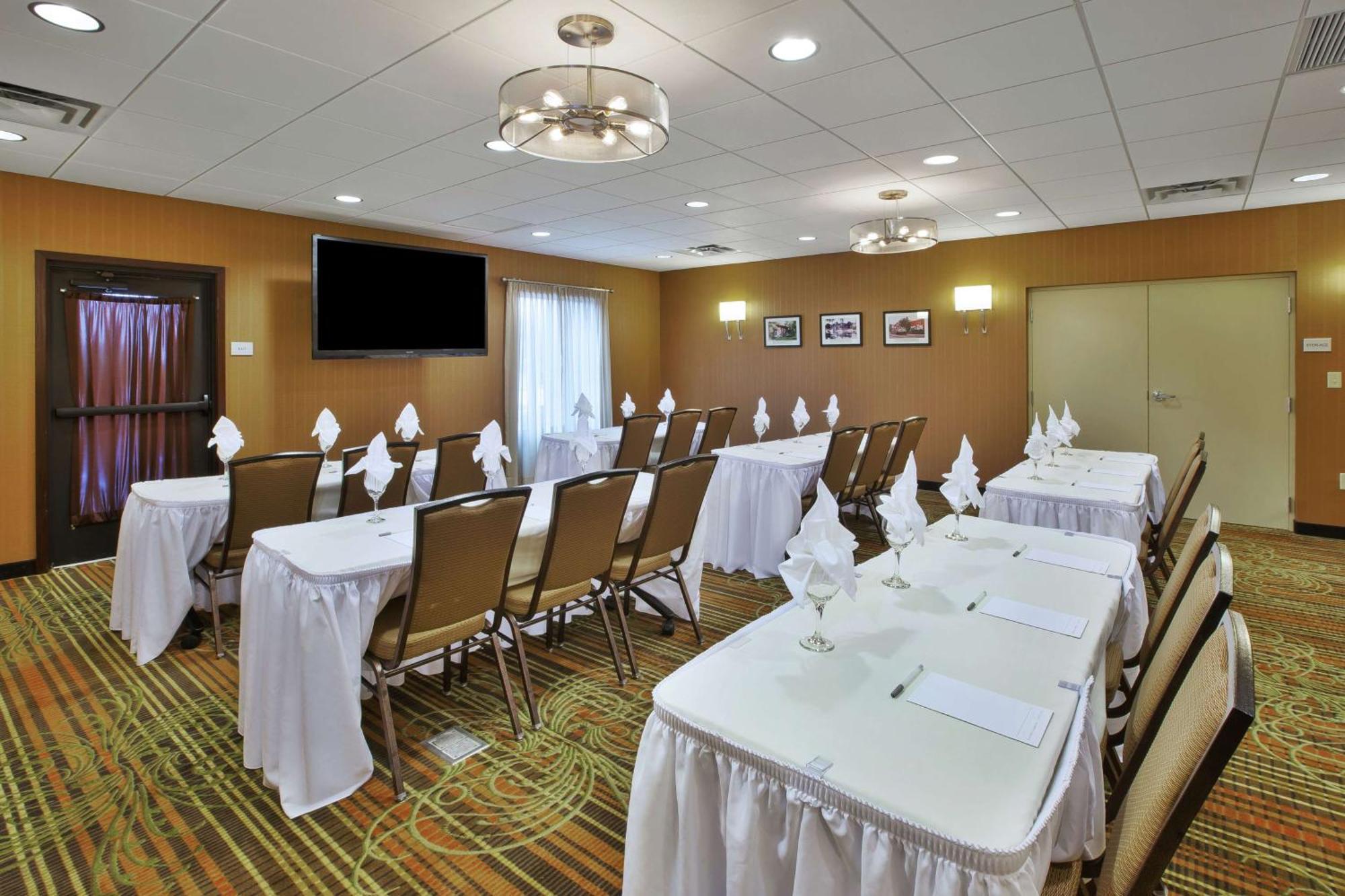 Hampton Inn Brockport Екстер'єр фото