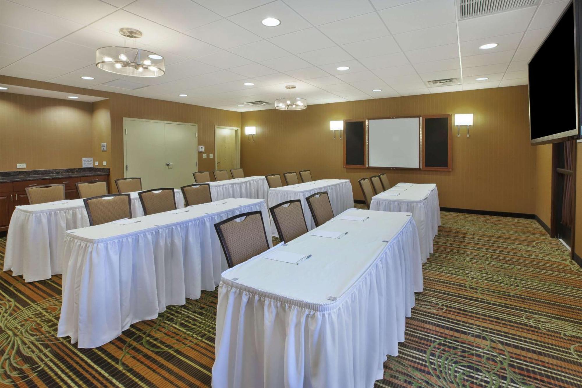 Hampton Inn Brockport Екстер'єр фото